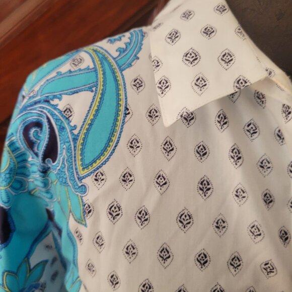 Chicos No-Iron Button-Down Shirt With Blue Paisley & Geometric Print Size 2 Larg - Picture 4 of 6
